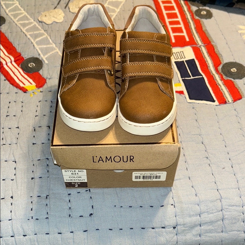 L'Amour Kids Tan Velcro Sneakers